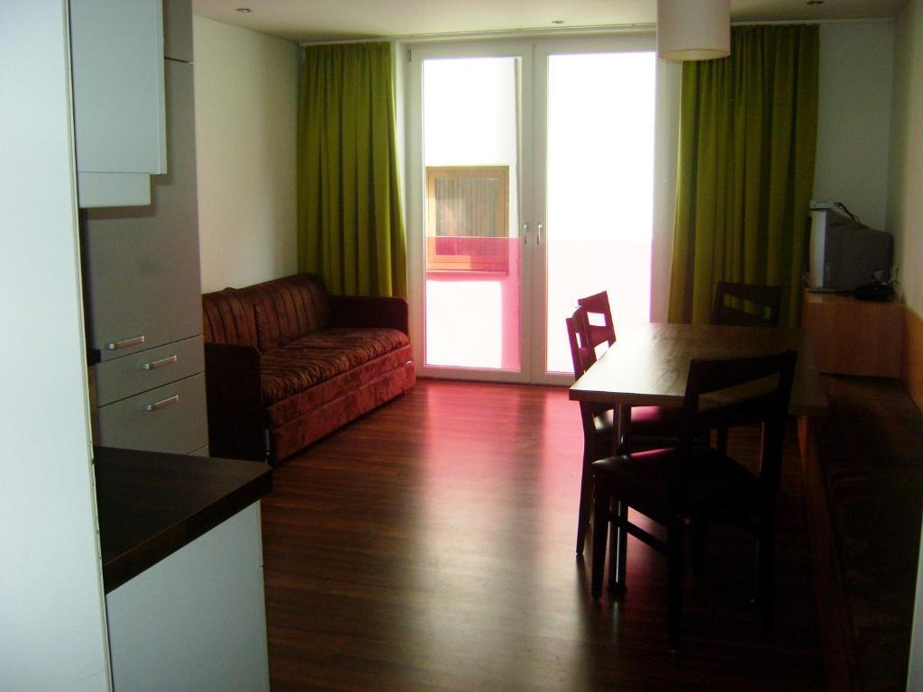 Almandin Apartments 伊施格尔 客房 照片